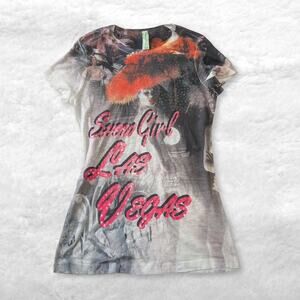 show girl las vegas graphic tee